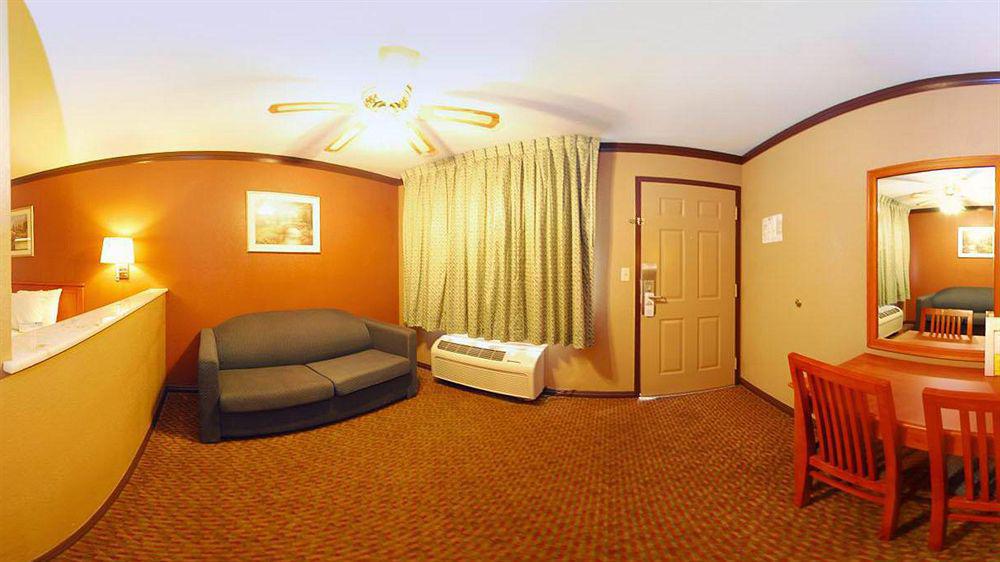 Days Inn By Wyndham Bishop Exterior photo